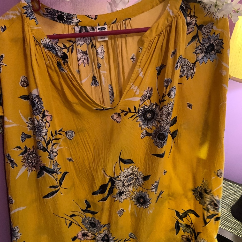 Old navy top